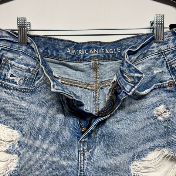 ✨American Eagle Outfitters Light Blue Distressed Denim Shorts Size 4 - Picture 6 of 12